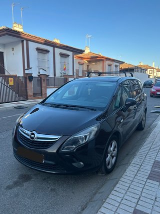 Opel Zafira Tourer 2015