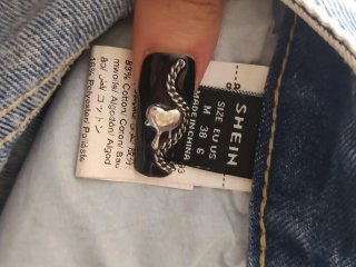 Pantalones cortos vaqueros desgastados