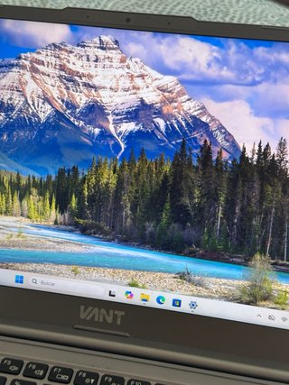 Vant Edge2 i7 24RAM