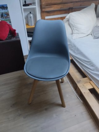 Silla Nórdica Eames Gris Patas Madera