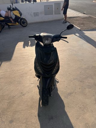 Piaggio Zip SP Negra