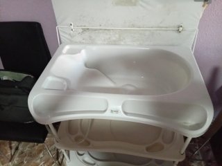 Cambiador bañera para bebé. Regalo saca leches