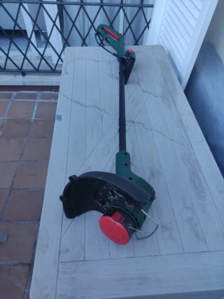 Desbrozadora eléctrica Bosch