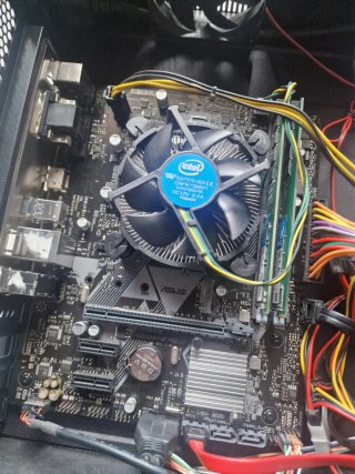 Ordenador i3 8GB RAM 480GB SSD Win 11