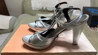 Sandalias Calçado Guimarães Mujer Plata Talla 37