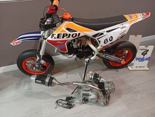 PGR Repsol MINIMOTARD PITBIKE 160cc + Motor 90cc