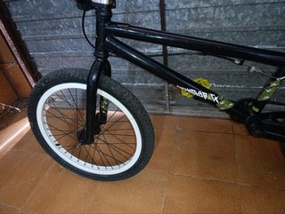 Bici MadGear (MGP) Freestyle BMX de 20 pulgadas