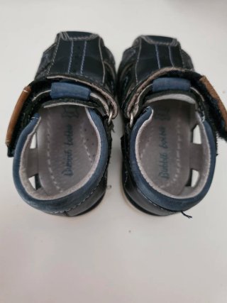 Sandalias niño azul talla 20