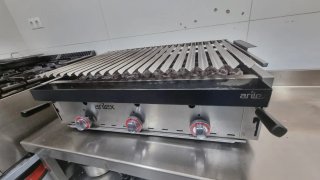Parrilla industrial 3 fugones