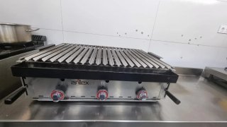 Parrilla industrial 3 fugones