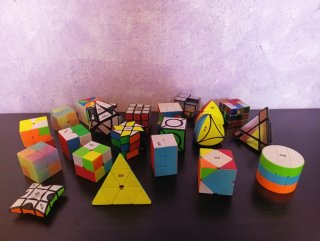 Colección Cubos Rubik QiYi, Meffert's, MoFangG