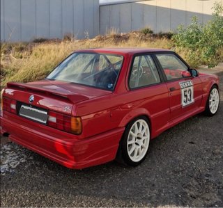 Kit Carrocería BMW E30 Pfeba