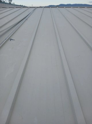 Panel sándwich blanco