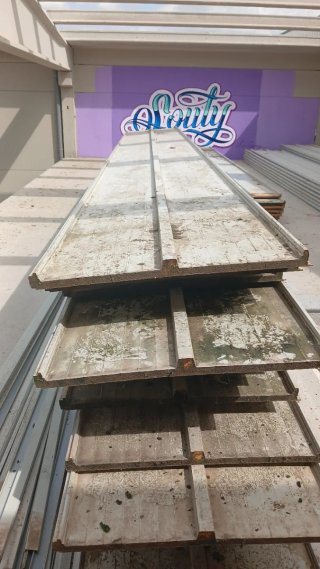 Panel sándwich blanco