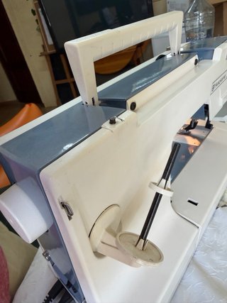 Máquina de coser Husqvarna 1100 - 30 Aniversario