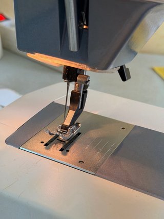 Máquina de coser Husqvarna 1100 - 30 Aniversario