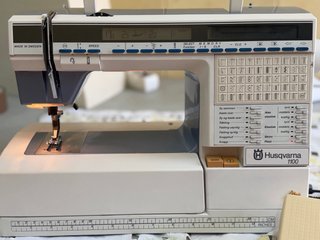 Máquina de coser Husqvarna 1100 - 30 Aniversario