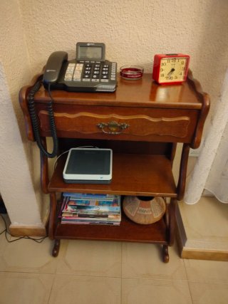 Mueble auxiliar de madera
