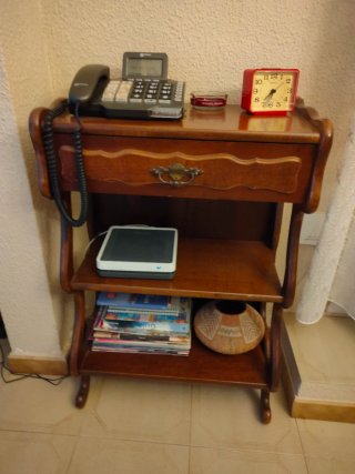 Mueble auxiliar de madera