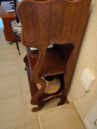 Mueble auxiliar de madera