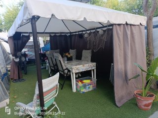 Vendo carpa para camping o jardín.