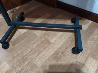 Mesa auxiliar cama/sofá regulable y abatible