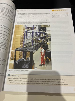 Elementos metálicos y sintéticos