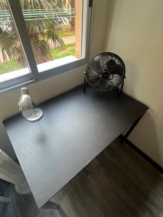Mesa IKEA TÄRENDÖ Negra 110x67cm