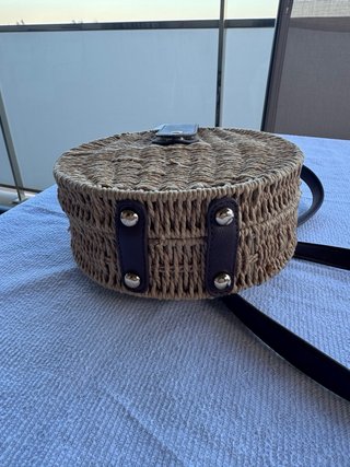 Bolso redondo mimbre y piel