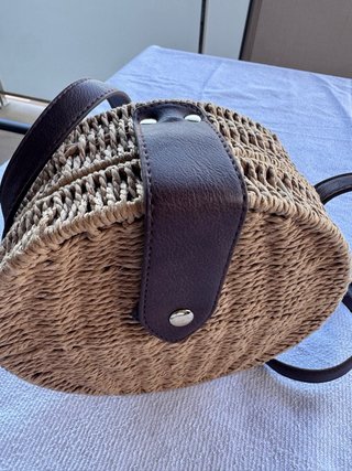 Bolso redondo mimbre y piel