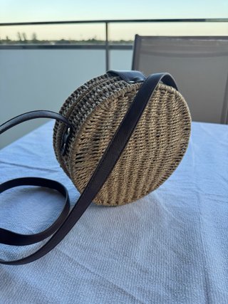Bolso redondo mimbre y piel
