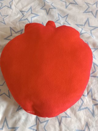 Cojín fresa de peluche