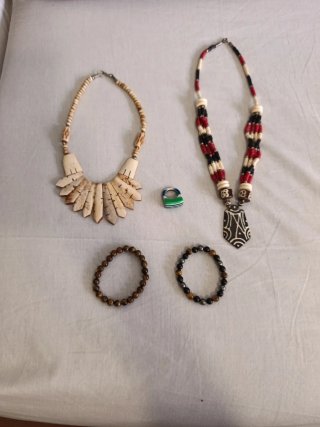 Lote único de Joyería y Artesanía Africana