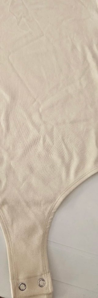 Body cuello alto Lefties beige M