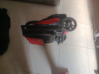 Silla de paseo Safety 1st roja