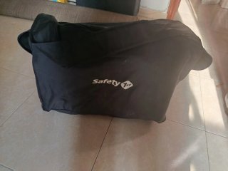 Silla de paseo Safety 1st roja