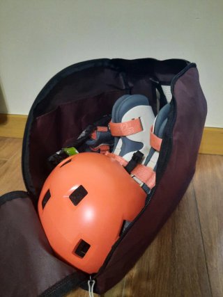 Patines, Rodilleras y Casco Infantil