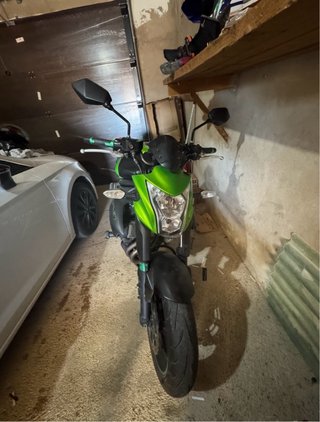 Kawasaki ER6n Verde y Negra