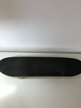 Skate Board con diseño graffiti