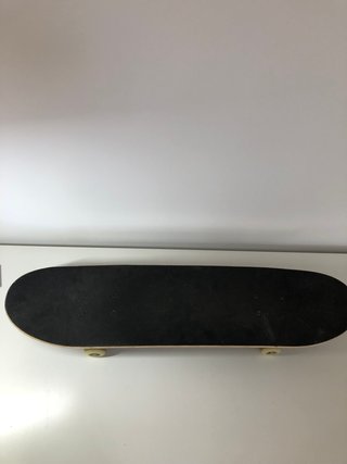 Skate Board con diseño graffiti