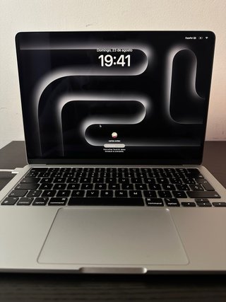 100% MacBook Air M2 13.6 Nuevo