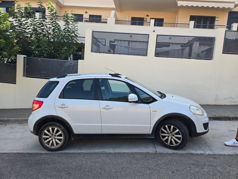 Suzuki SX4 2011 4x4 inteligente 4x2 y 4x4 permanen - foto 1