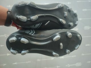 Botas fútbol Nike niño T33