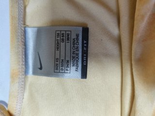 Camiseta Nike Mujer Amarilla