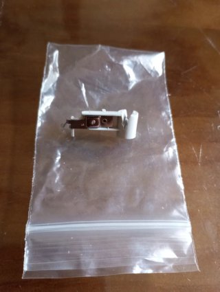 Enhebrador automático Janome