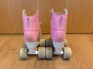 Patines Clásicos Rosas Talla 27