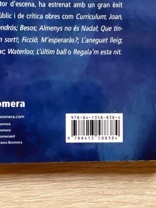 Libro mandibula afilada
