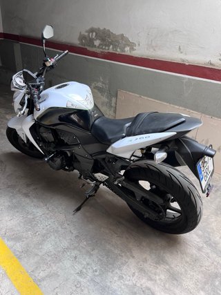 Kawasaki Z750 Nov 2009