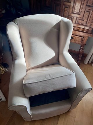 Sofá 2 plazas + Sillón beige tela (regalo)