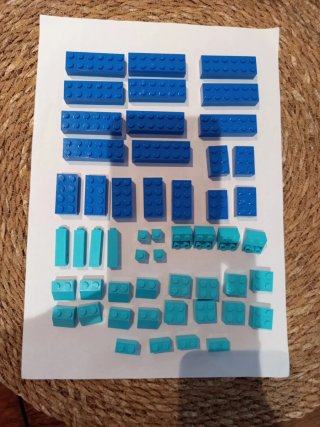 LEGO. Piezas en azul